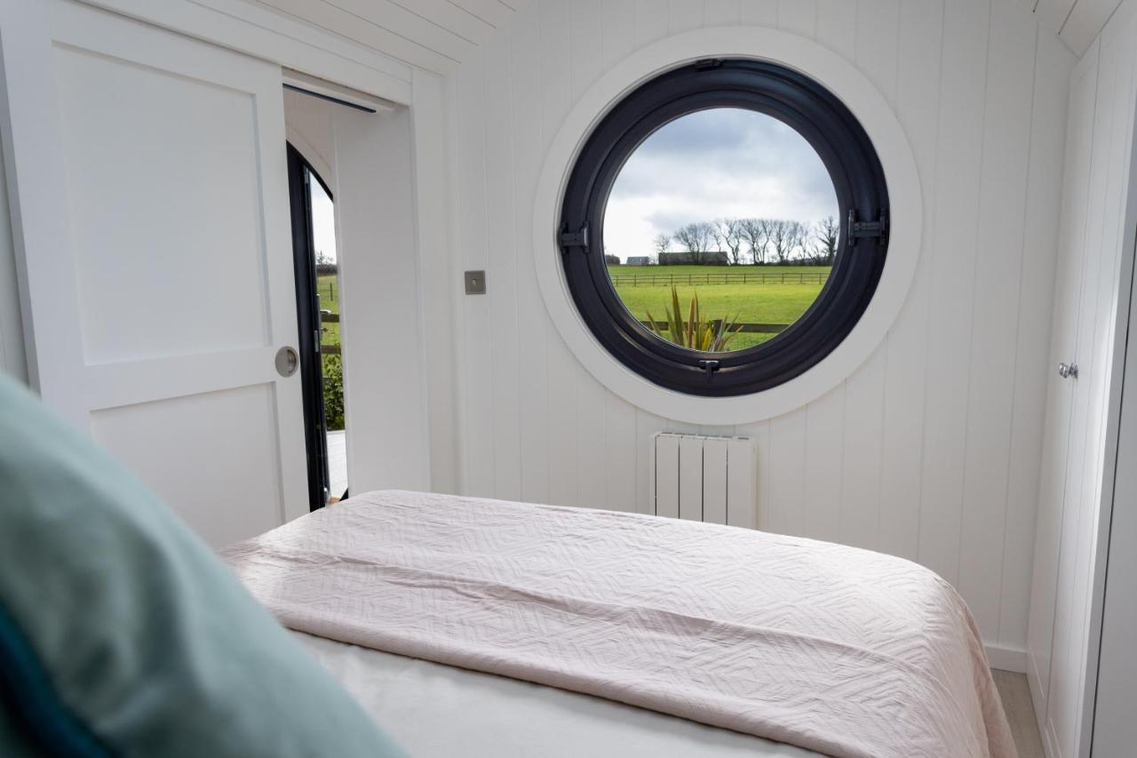 The Lodge @Quarrywood Tenby Exteriör bild
